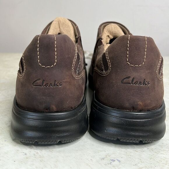 Clarks Slip Ons NWT M10.5 - Picture 4 of 9